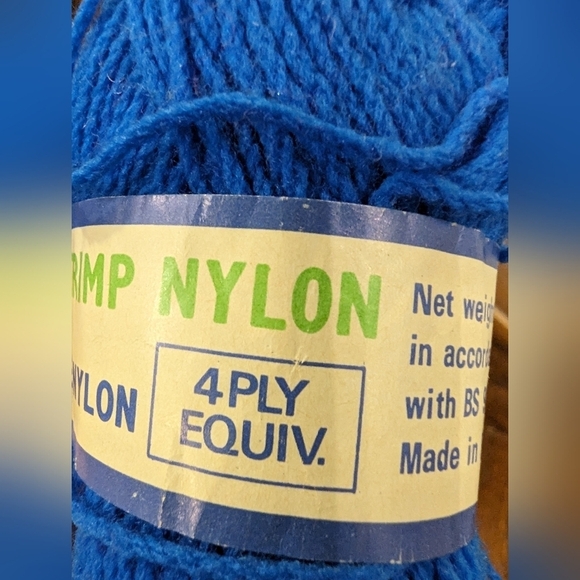 Vintage Yarn  6 skiens Super Crimp 100% pure Nylon made in England - Picture 3 of 6